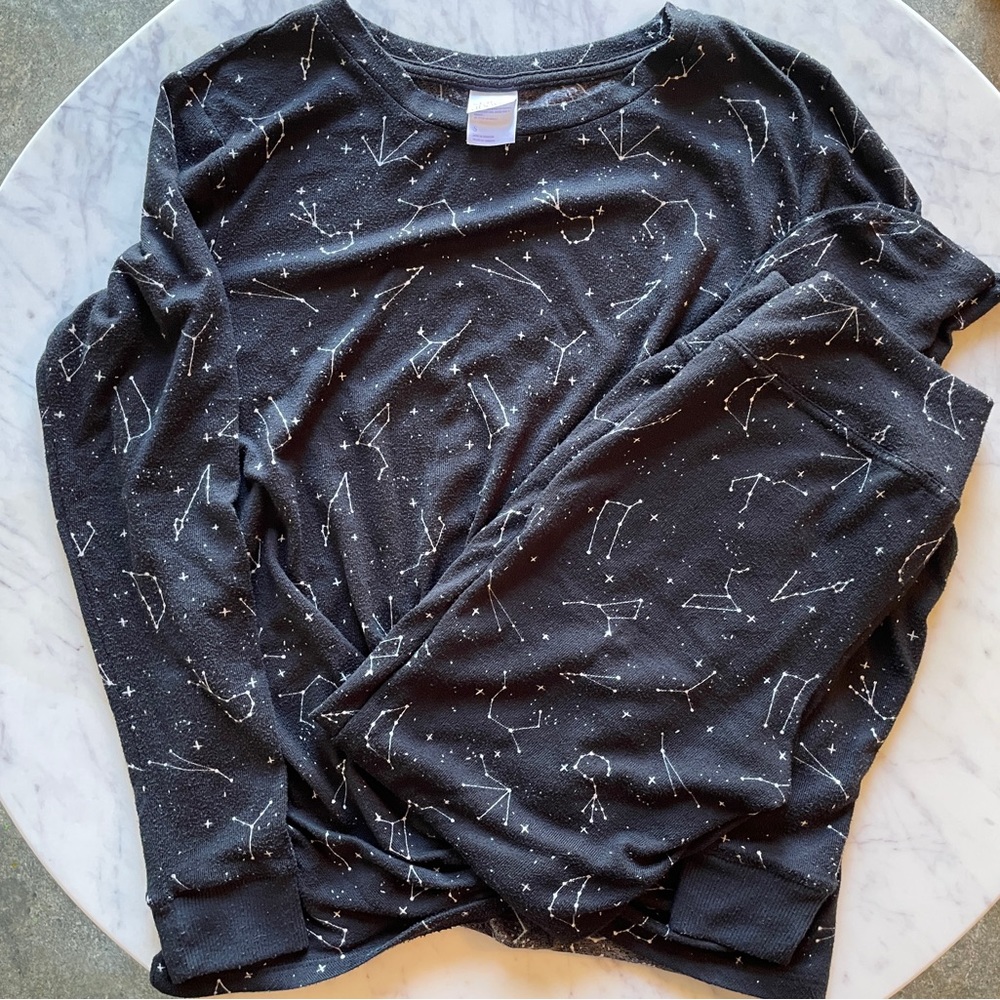 Stars Above Women’s Galaxy Pajama Set Size Small